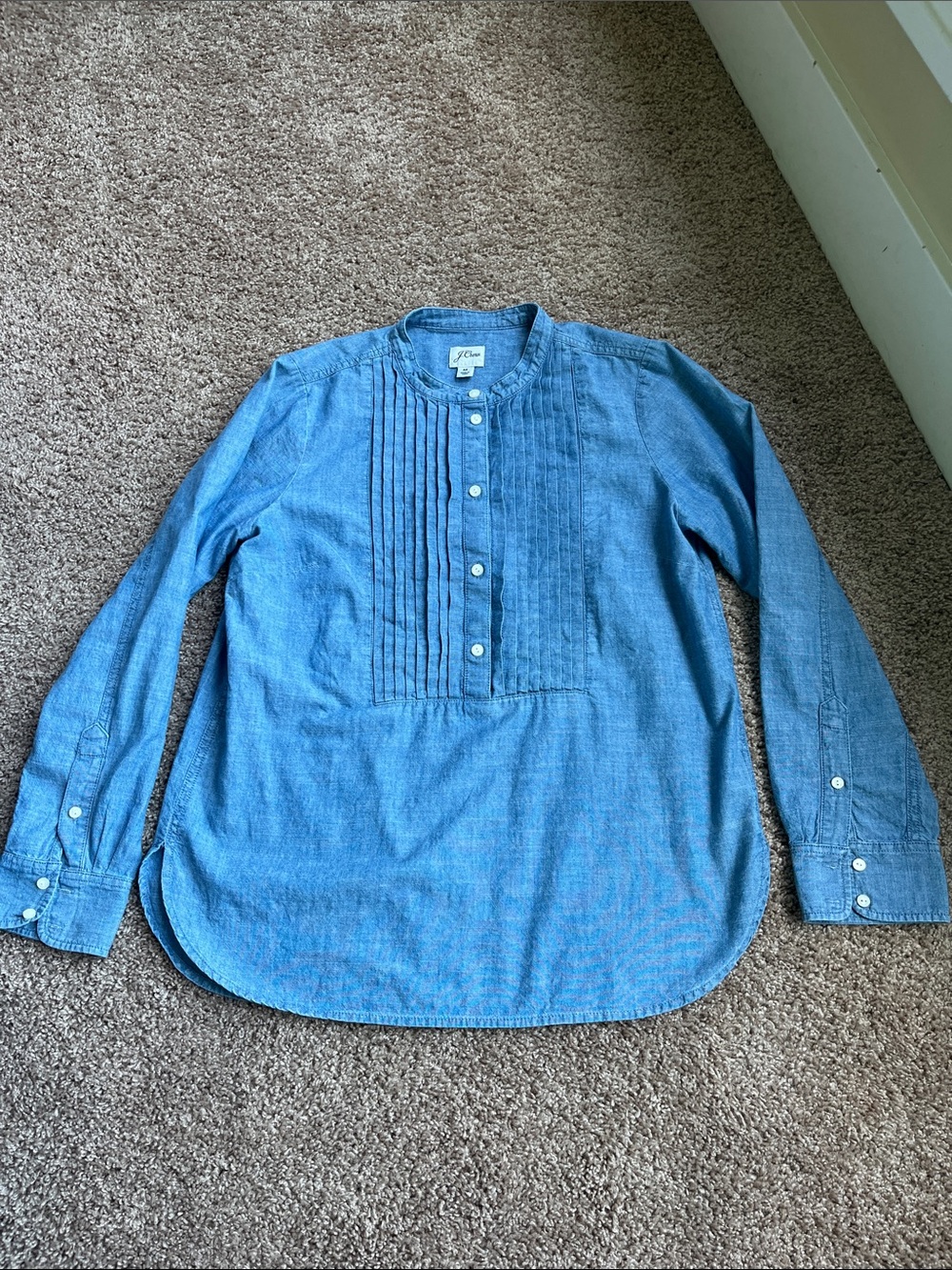 J. Crew Light Blue Chambray Pintuck Popover Shirt Size M